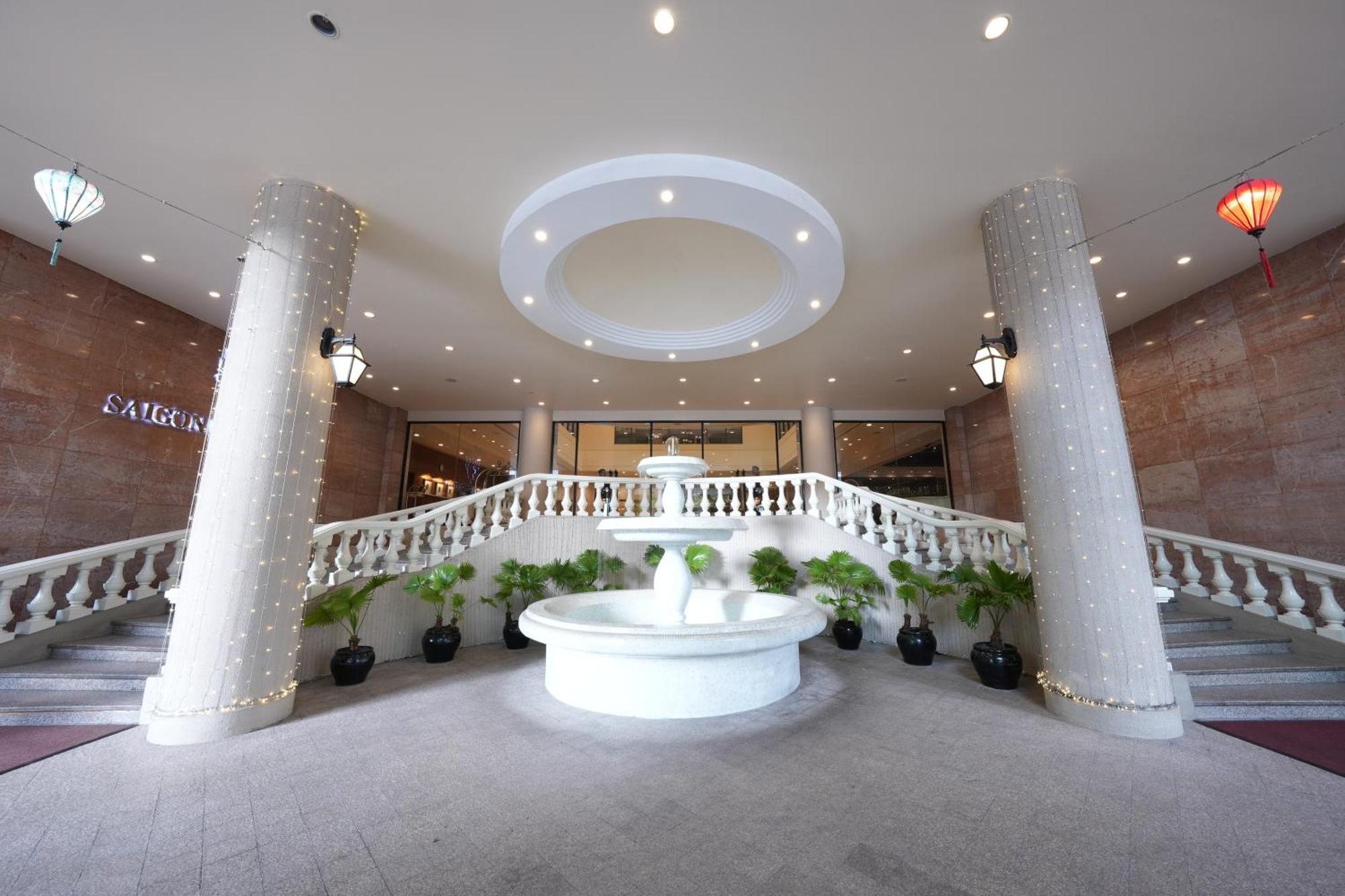 Отель Saigon 4*